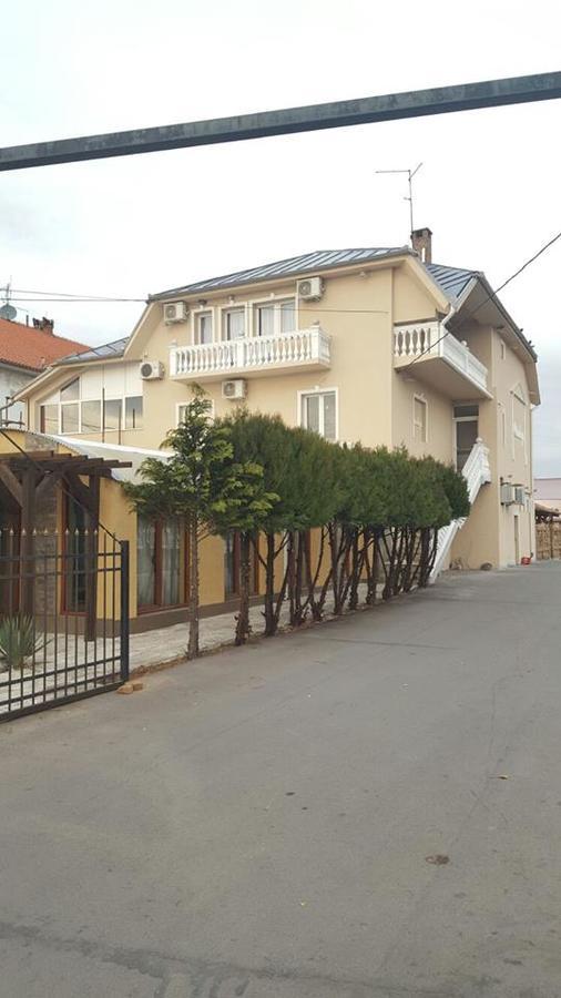 Hotel Sabor Belgrad Exterior foto